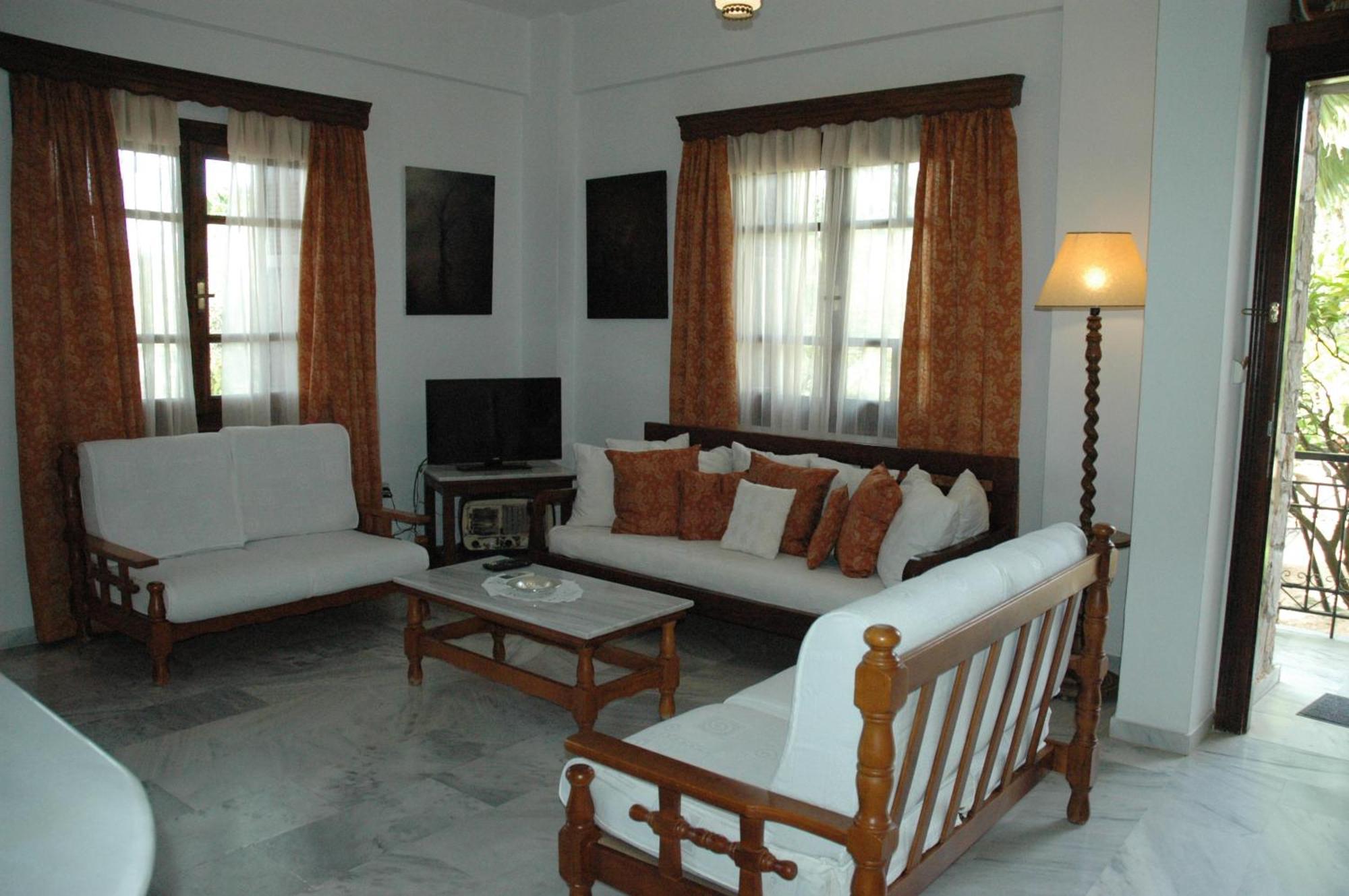 Villa Petra Kalamaki  Buitenkant foto
