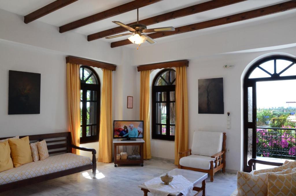 Villa Petra Kalamaki  Buitenkant foto